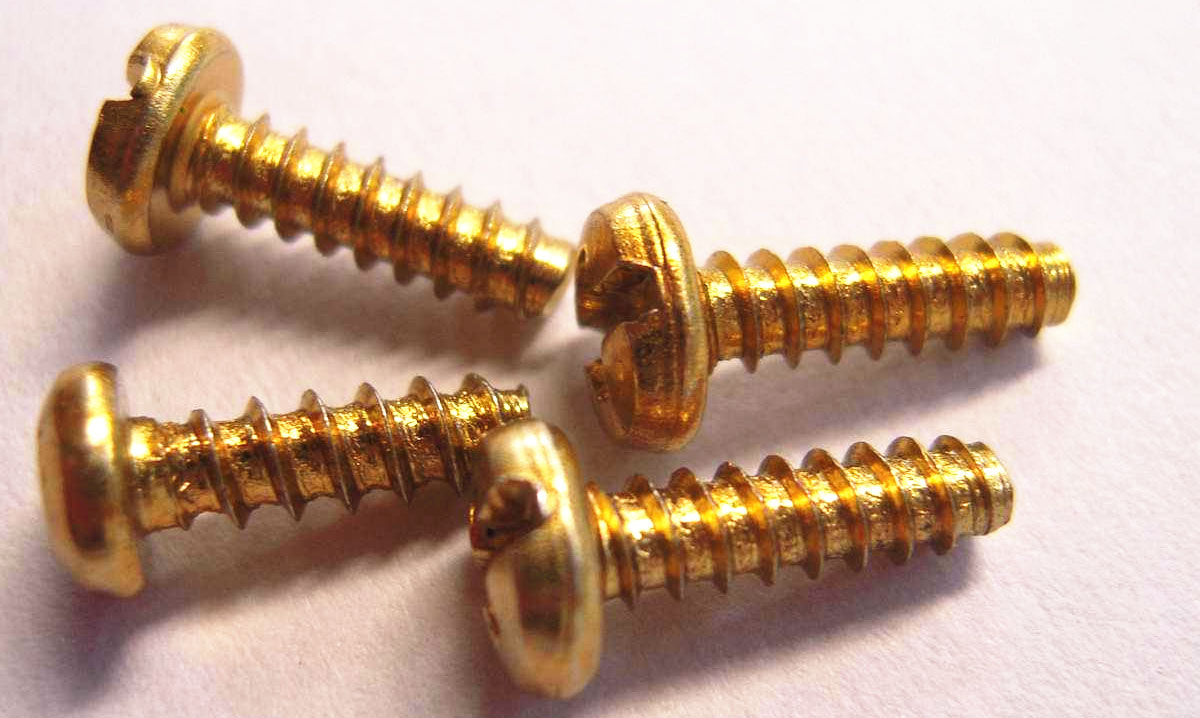 Yellow Zinc coated Screws